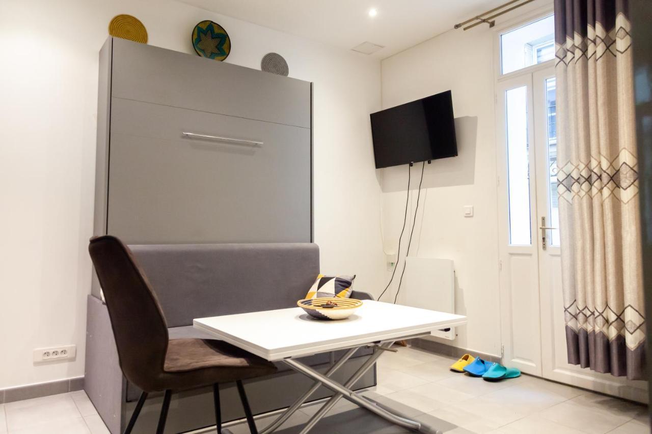Petit Bijou Dans Le Centre De Paris Apartment Exterior photo