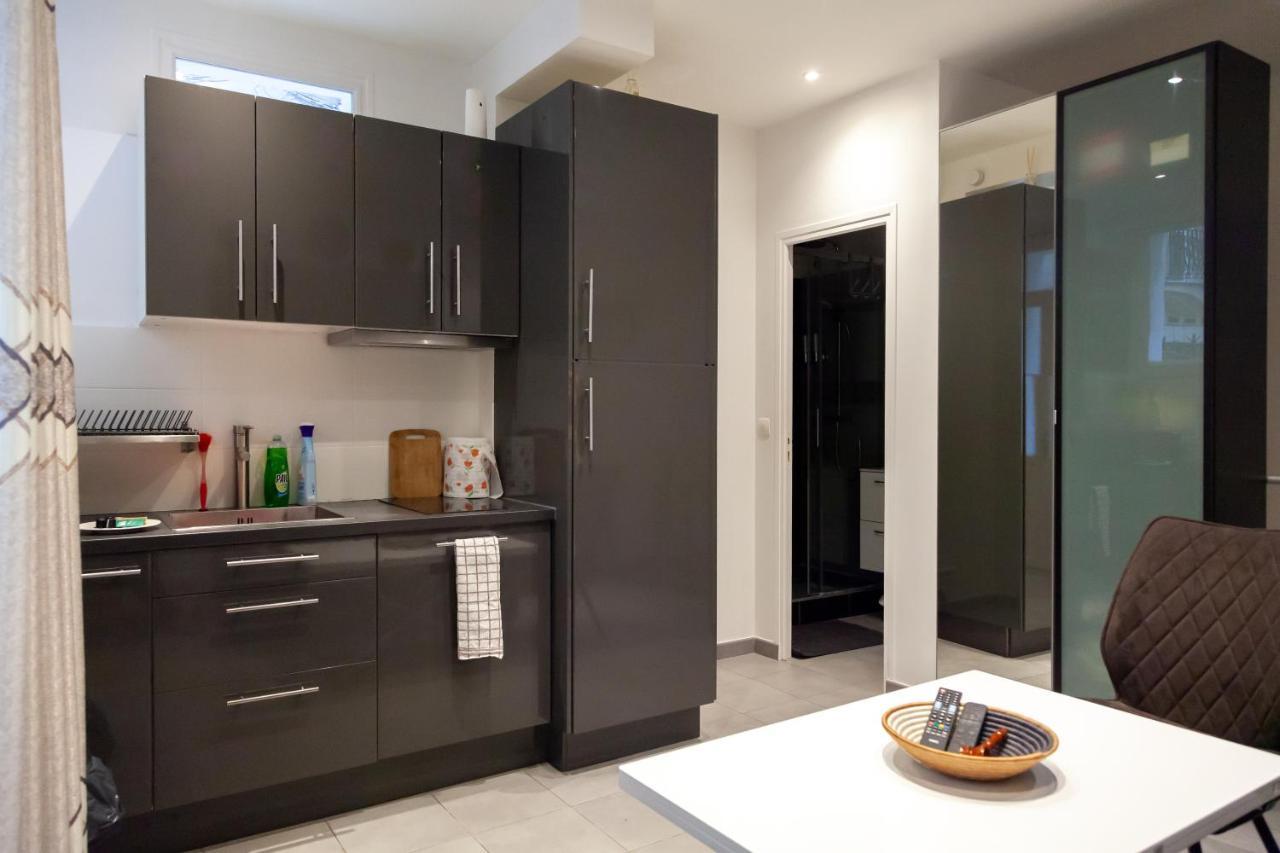 Petit Bijou Dans Le Centre De Paris Apartment Exterior photo